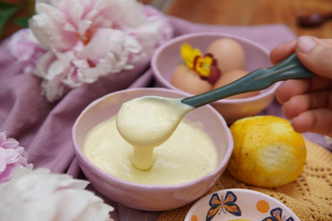 SELBSTGEMACHTE MAYONNAISE -Mit weich gekochten Eiern und Olivenöl